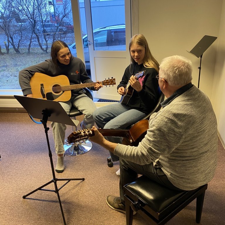 0f023399-b382-4682-a42d-1fbc05e8e391