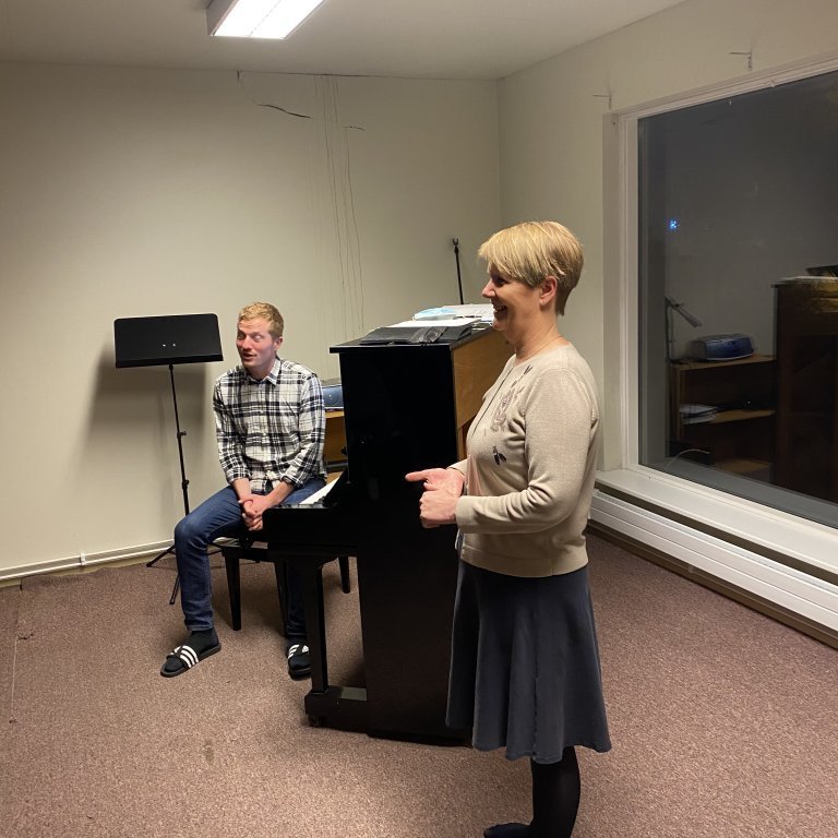 bdb072a4-8427-4279-a742-5a5ea581bbc0