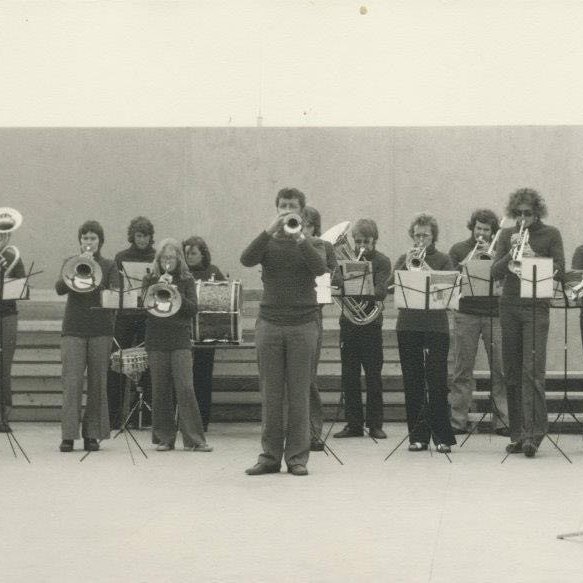 Frá vistri: Einar Guðlaugsson, Óli Aadnegard, Ellert Karlsson, Kolbrún Zophaníasdóttir, Torfi Gunnþórsson, Kristín Guðjónsdóttir, Baldur Helgi Hólmsteinsson, Jón Sigurðsson, Þorlákur Þorvaldsson, Grétar Guðmundsson, Guðmunda Guðmundsdóttir, Ólafur Hermannsson, Óskar Eyvindur Arason, Sigfús Guðmundsson, Kári H. Einarsson, Halldór Maríasson og Skarphéðinn H. Einarsson