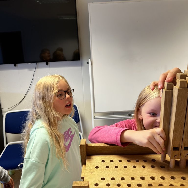 5db9af39-5929-45db-a655-5cef249e4dbb