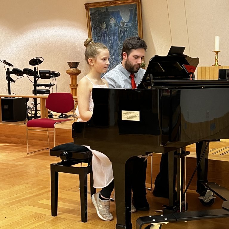 1ed86827-5369-4e71-975a-eff43b520364