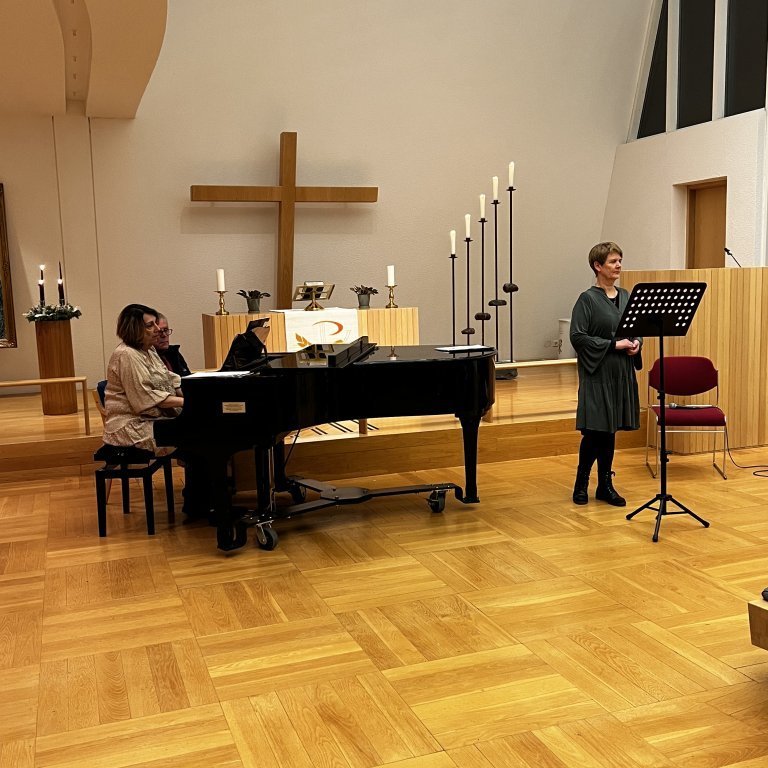 2104a5a6-f304-4ac7-8d13-33ae842e4201