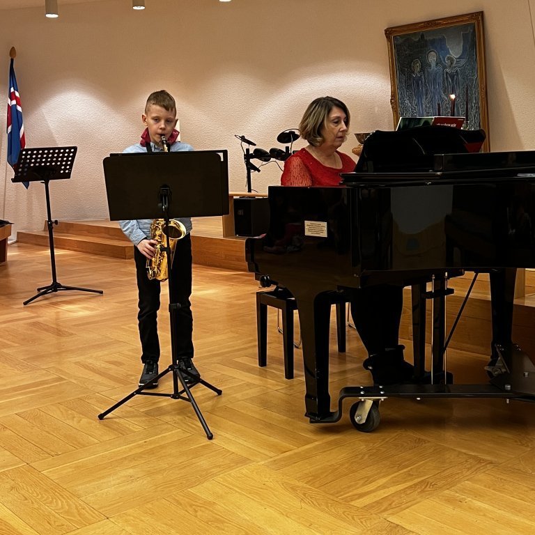 f9c3fabe-8e8c-45ec-9de8-7a405fa75b35