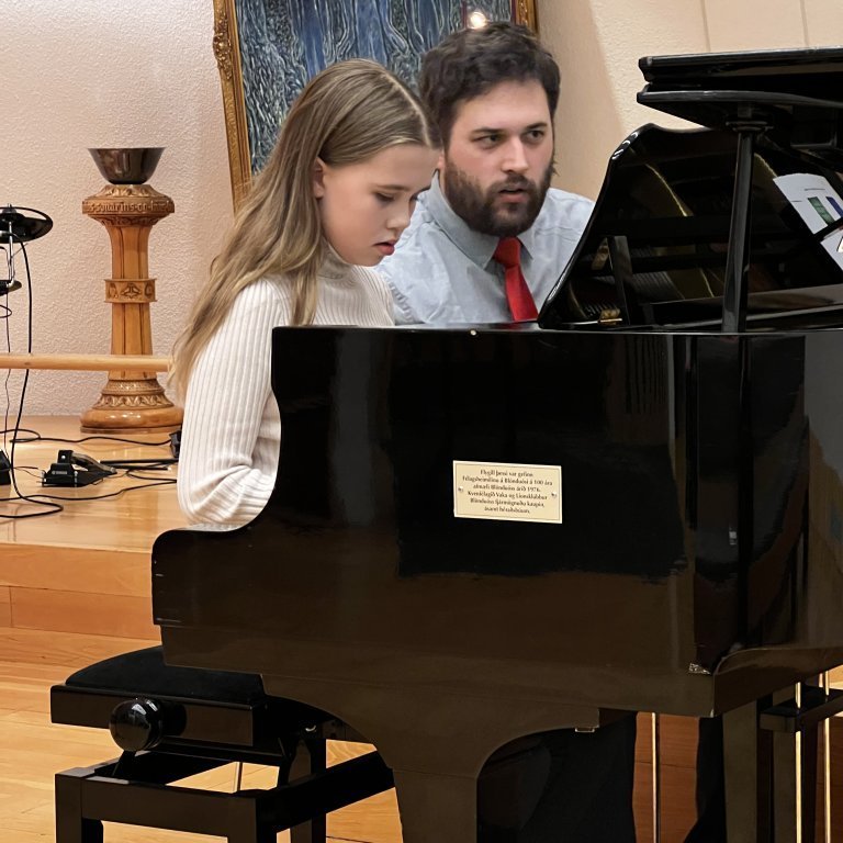 fccabfb6-5610-425f-95c3-0786a054cd8f