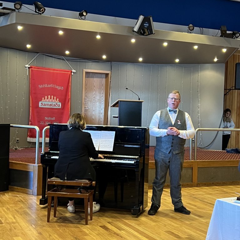 122bb47a-859a-488f-aaca-47dc429bc6ed