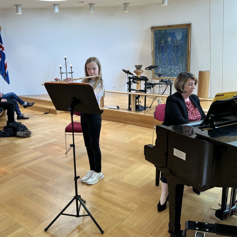 5812bb78-c117-4e93-8ca7-809f6ec4f610