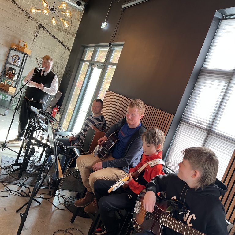 5f23cce7-53c2-4a2f-b23e-1b6b34ba7550