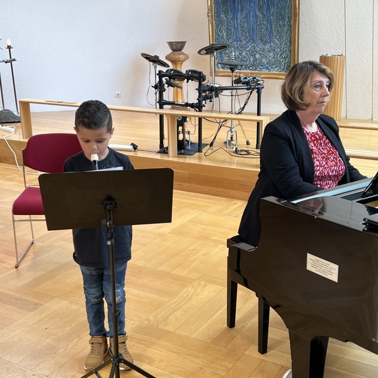 79d2f3a6-c129-4da7-acb7-34a709d3937e