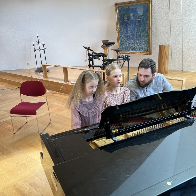 9a2b19f3-4419-4b70-a1bf-2e20ab3138df