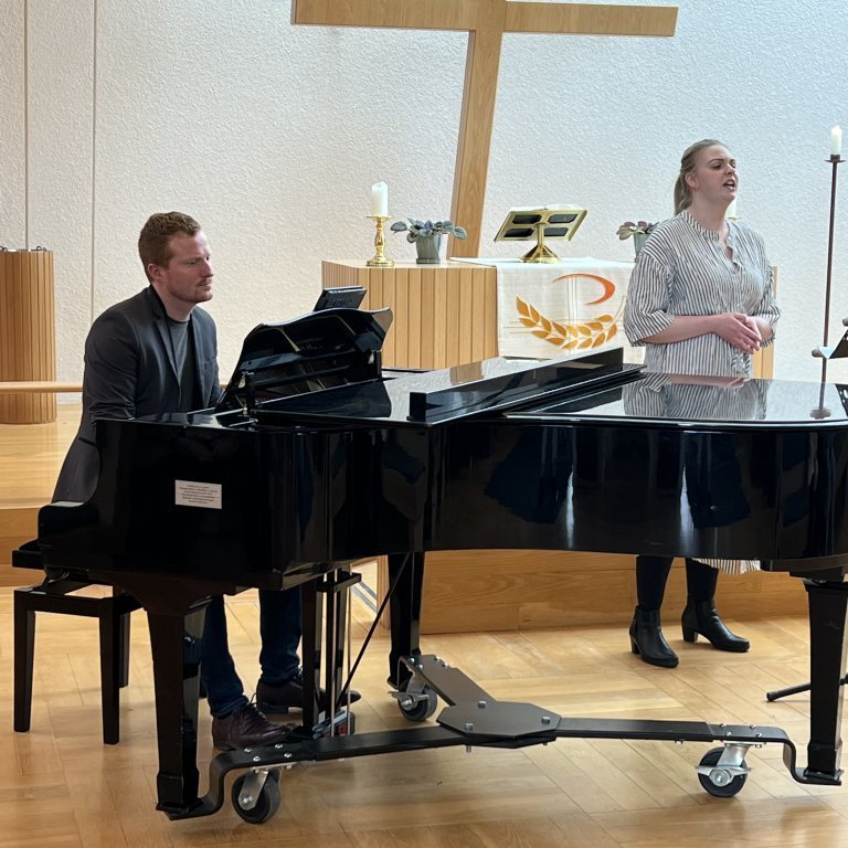 d92e7e6d-95dd-41a3-b43a-fe3760ea3e55