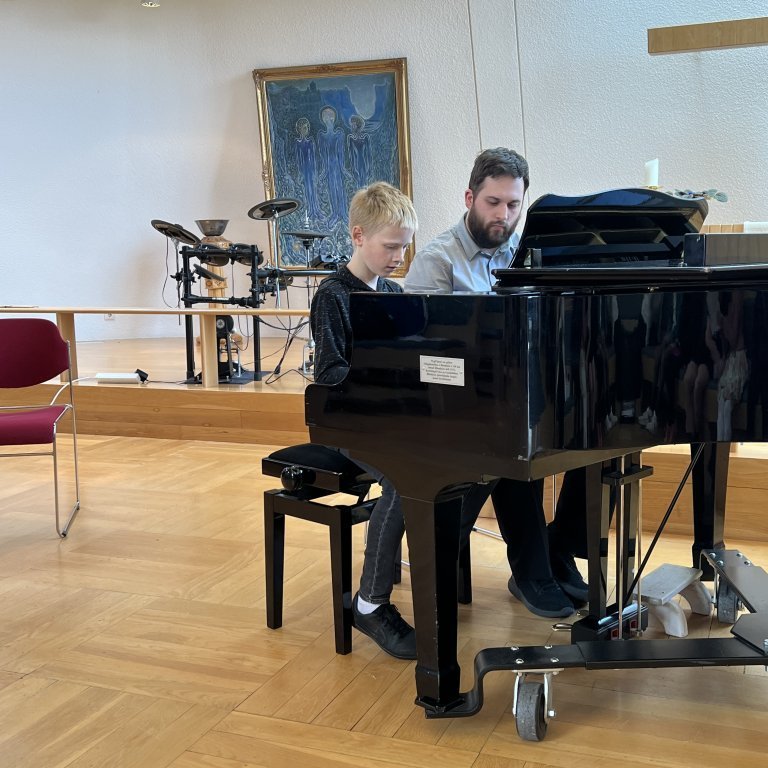 f18541e4-b9c5-4080-9113-5b24b154dc89