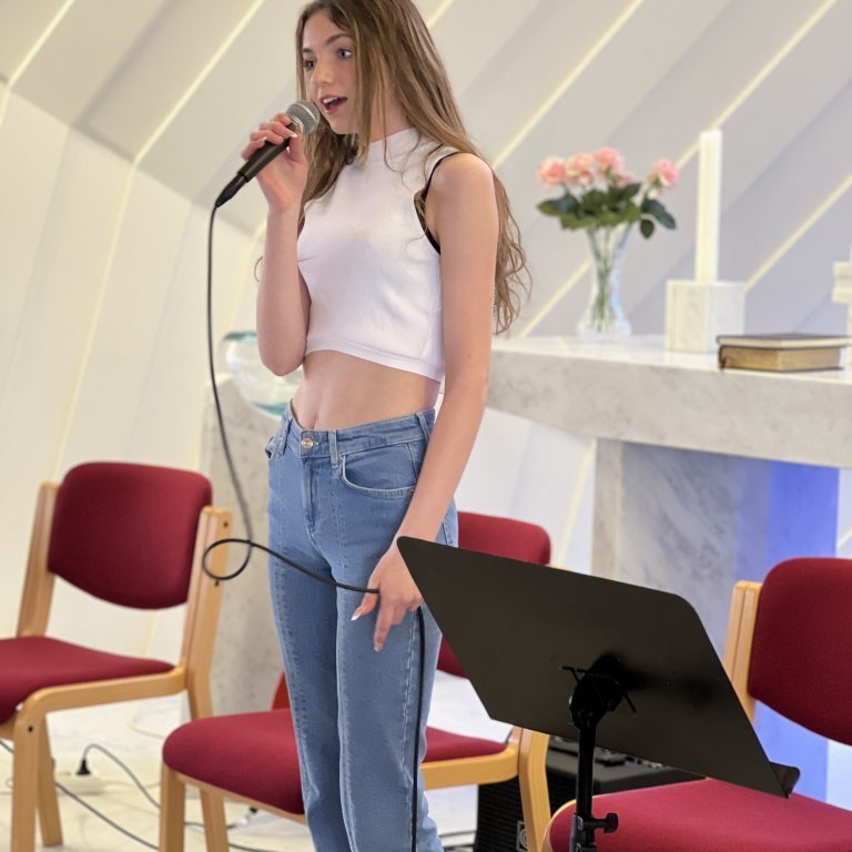 0976327b-4dd2-4a05-96f4-fb294d4ec8ae