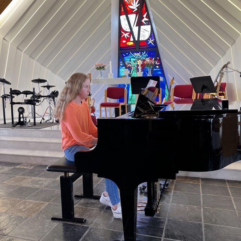 0c6ba098-0c3b-4bff-bc84-5c06c8862565