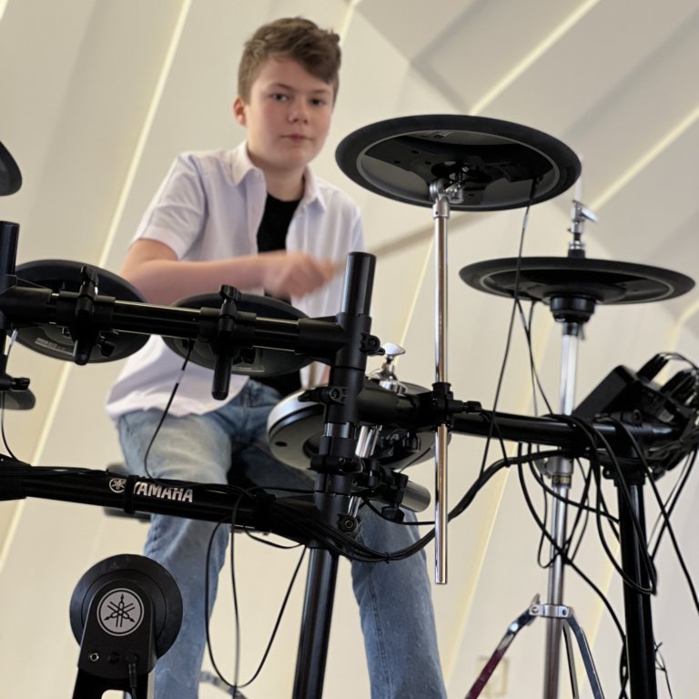 217401a6-484f-4866-ba75-c9a3d7736329